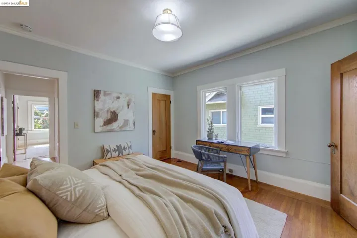 5460 Locksley Ave, Oakland, California 94618
