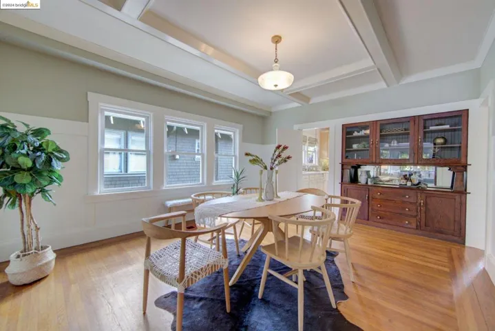 5460 Locksley Ave, Oakland, California 94618
