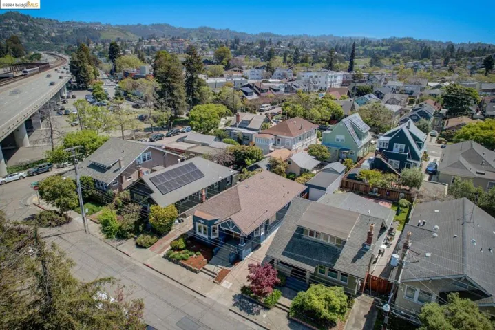 5460 Locksley Ave, Oakland, California 94618