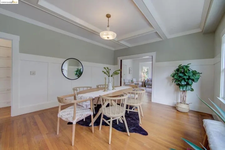 5460 Locksley Ave, Oakland, California 94618
