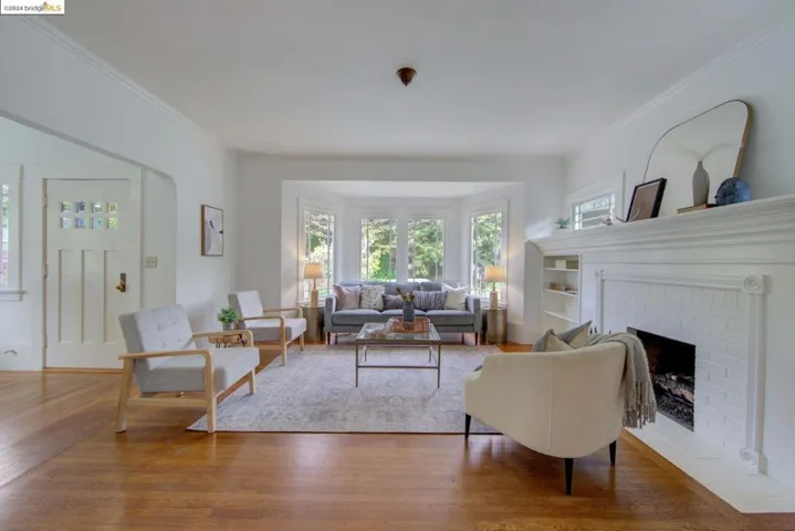 5460 Locksley Ave, Oakland, California 94618