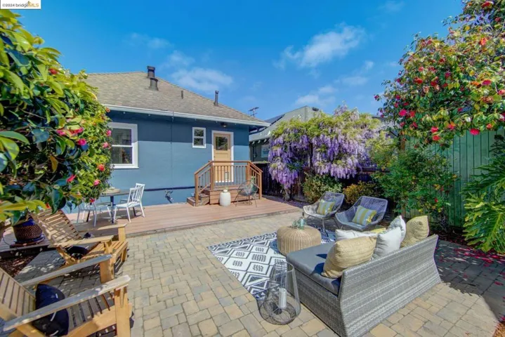 5460 Locksley Ave, Oakland, California 94618