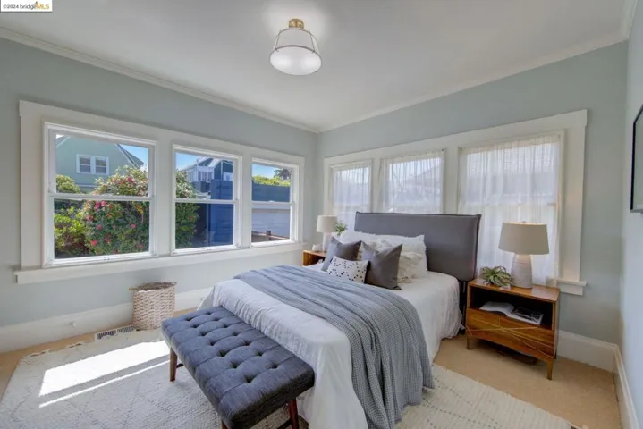 5460 Locksley Ave, Oakland, California 94618