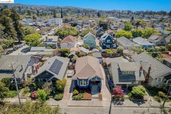 5460 Locksley Ave, Oakland, California 94618