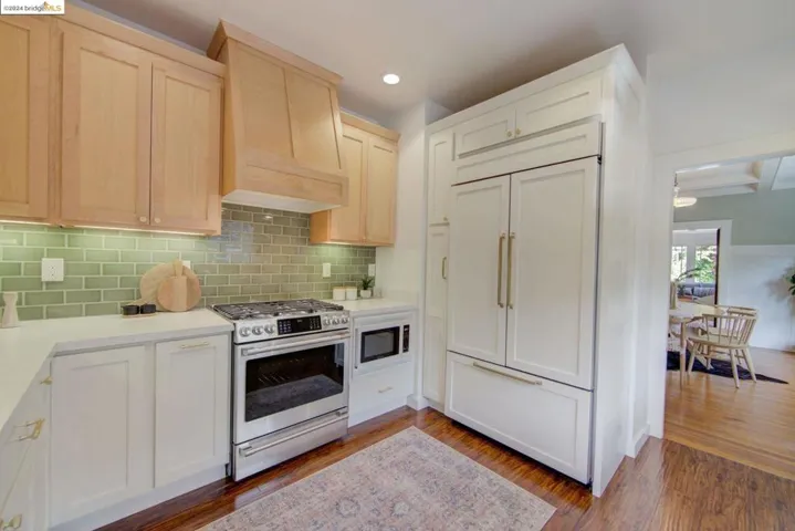 5460 Locksley Ave, Oakland, California 94618