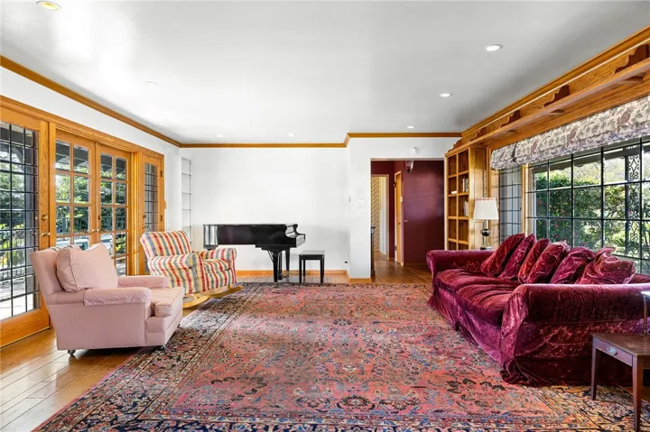Living room straight on.