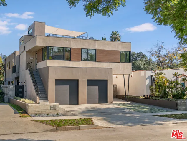 1542 N Hoover Street, Los Angeles, California 90027
