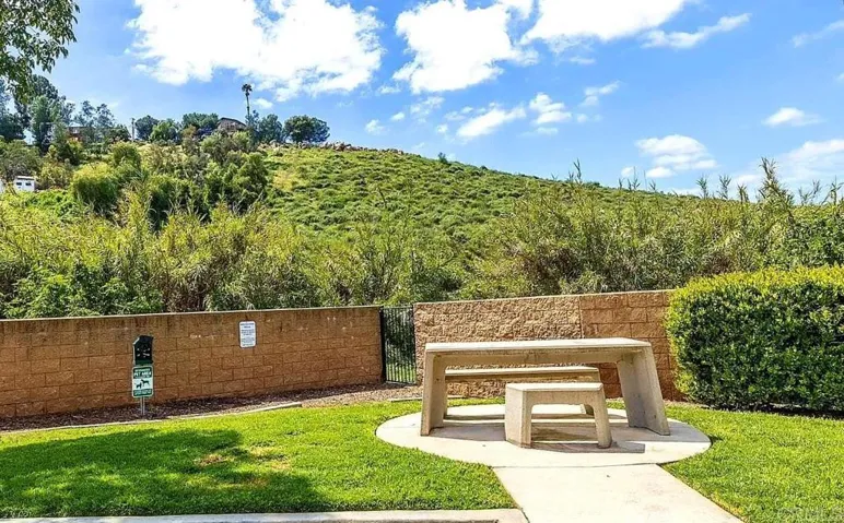 picnic table