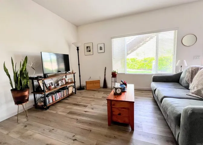 9728 Marilla Drive 302, Lakeside, California 92040