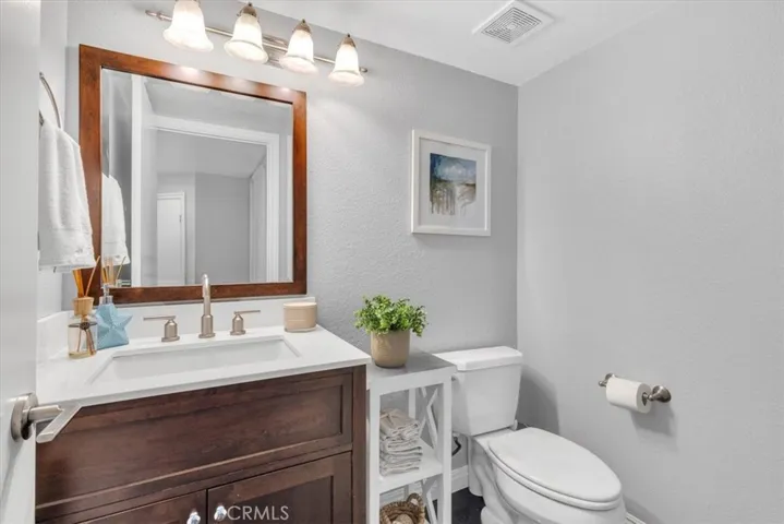 15 Pineoak 100, Aliso Viejo, California 92656