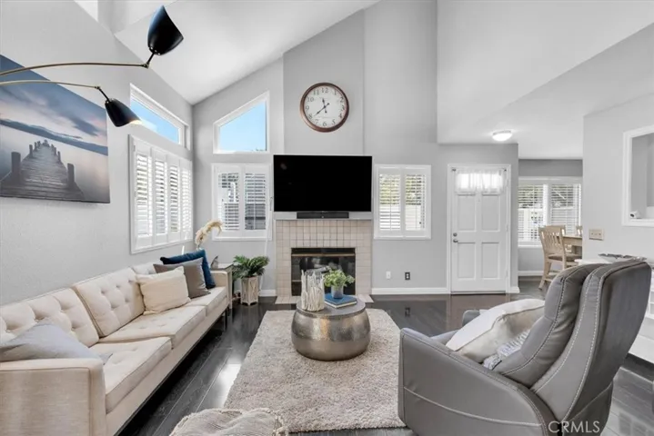15 Pineoak 100, Aliso Viejo, California 92656