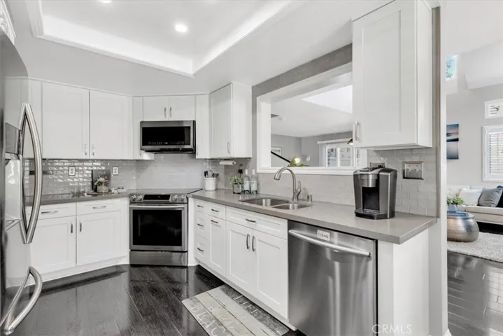 15 Pineoak 100, Aliso Viejo, California 92656