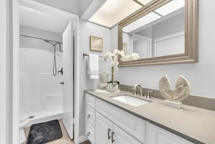 15 Pineoak 100, Aliso Viejo, California 92656