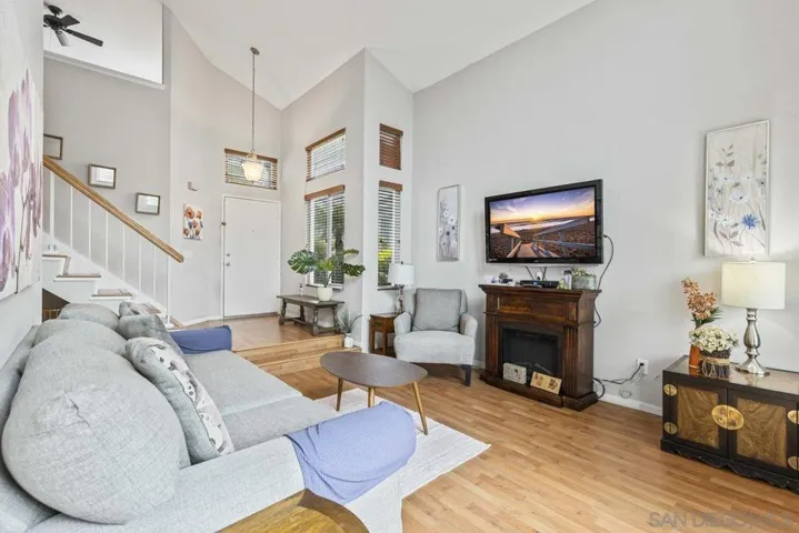 4229 Via Tercero, Oceanside, California 92056