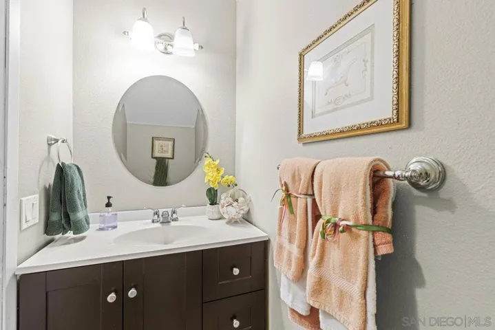 4229 Via Tercero, Oceanside, California 92056