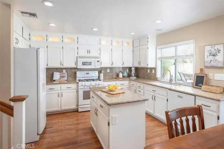27772 Ron Ridge Drive, Saugus, California 91350