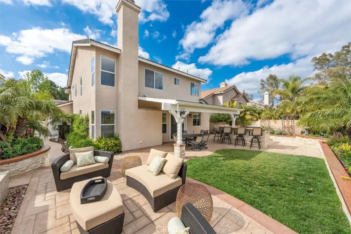 27772 Ron Ridge Drive, Saugus, California 91350