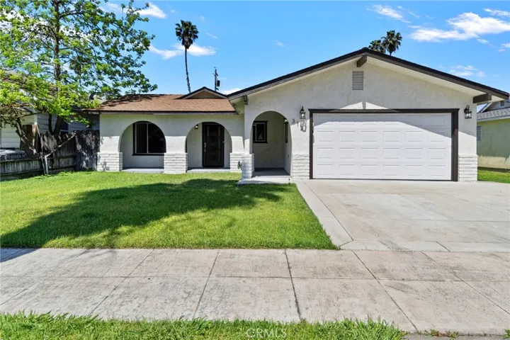 312 Riverside Avenue, Chowchilla, California 93610