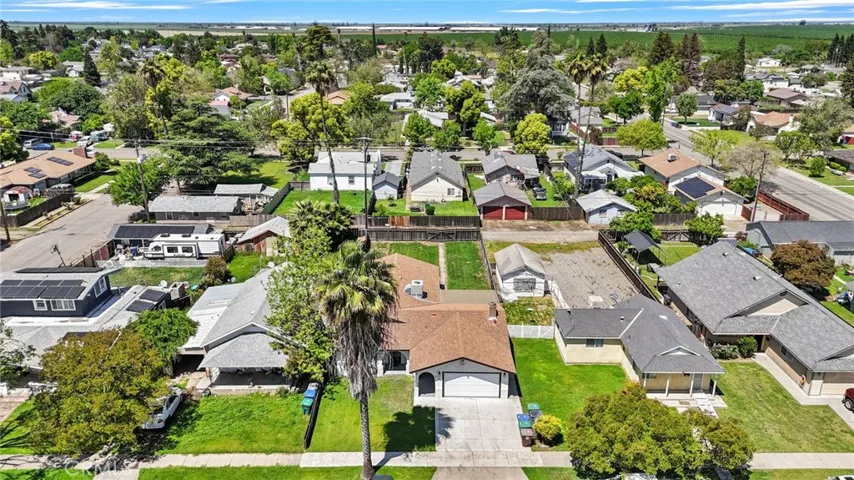 312 Riverside Avenue, Chowchilla, California 93610