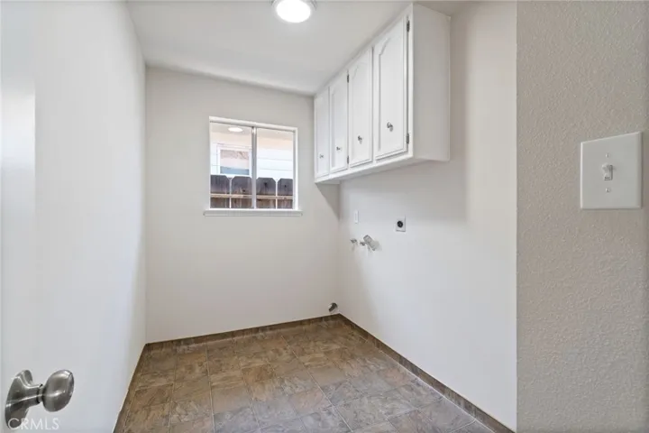 312 Riverside Avenue, Chowchilla, California 93610