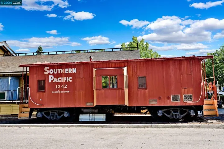22 Old Town Lane, Danville, California 94526