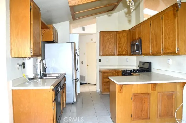 13538 Vellanto Way, Moreno Valley, California 92553