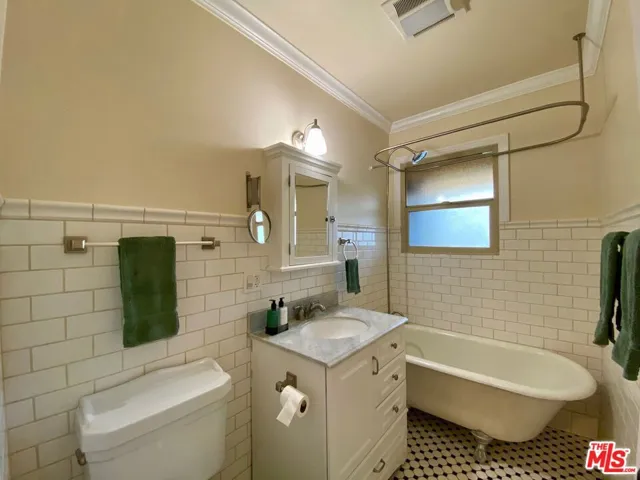 1432 Maltman Avenue, Los Angeles, California 90026
