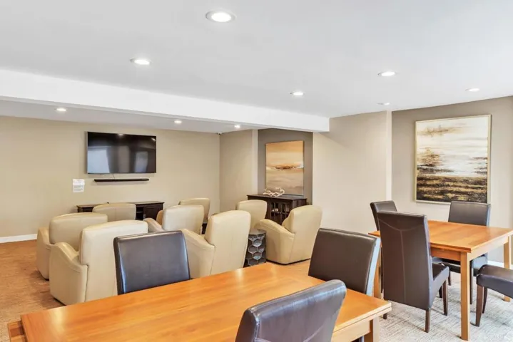 1855 Diamond St 312, San Diego, California 92109