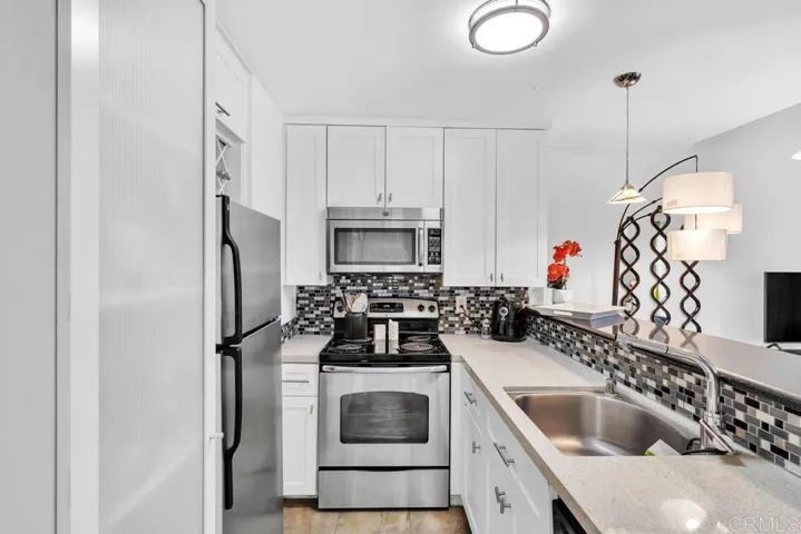 1855 Diamond St 312, San Diego, California 92109