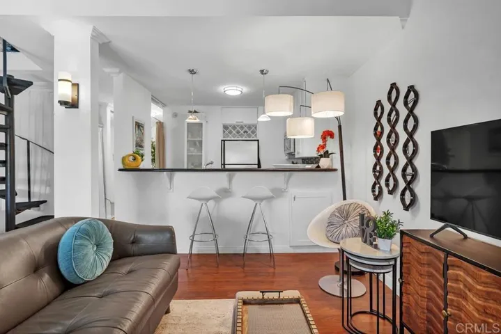 1855 Diamond St 312, San Diego, California 92109
