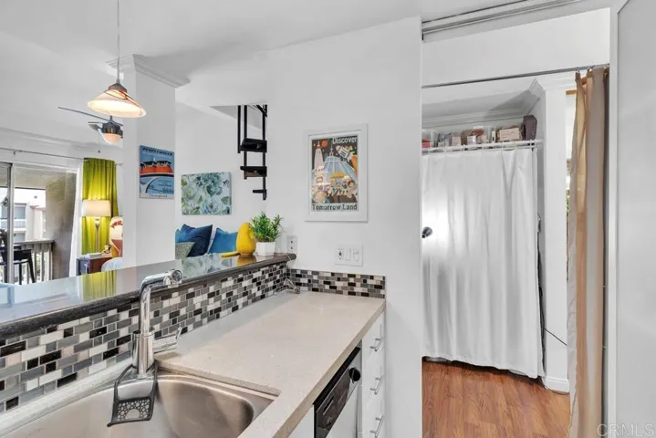 1855 Diamond St 312, San Diego, California 92109