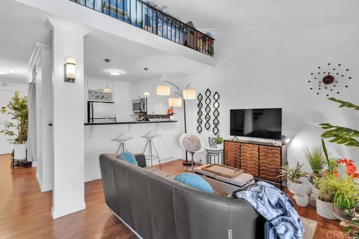 1855 Diamond St 312, San Diego, California 92109