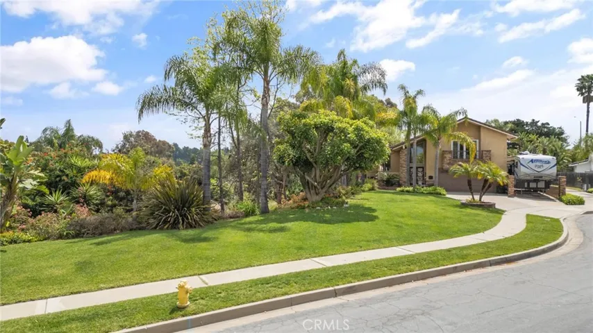 2912 Hickory Place, Fullerton, California 92835