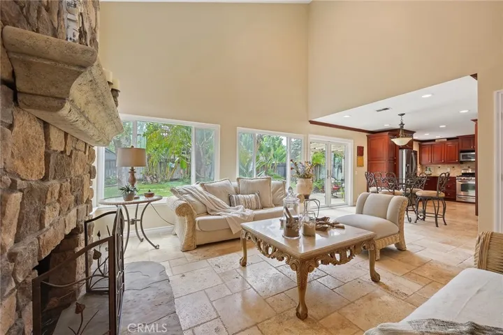 2912 Hickory Place, Fullerton, California 92835