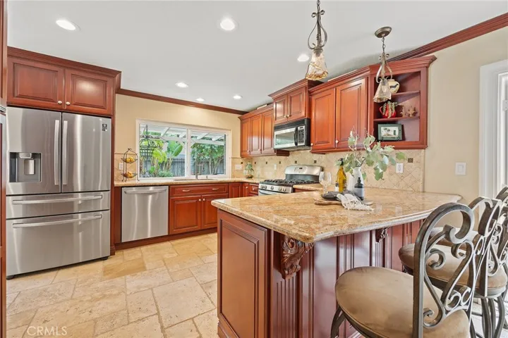 2912 Hickory Place, Fullerton, California 92835
