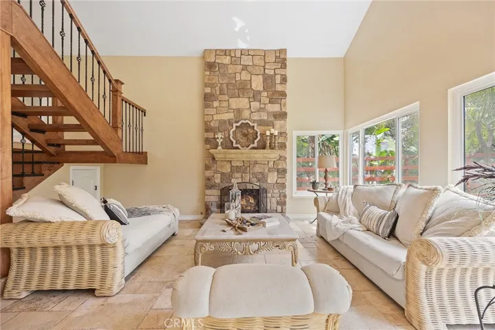 2912 Hickory Place, Fullerton, California 92835