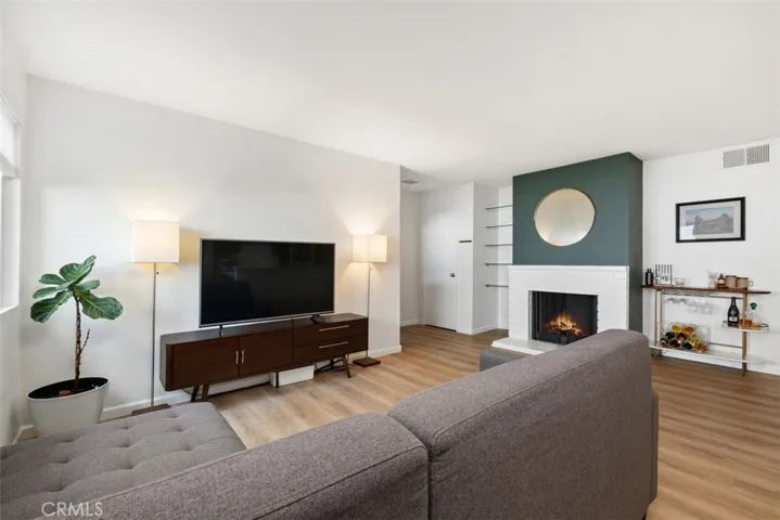 17574 Vandenberg Lane 2, Tustin, California 92780