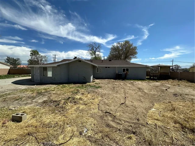 10617 E Avenue S, Littlerock, California 94543