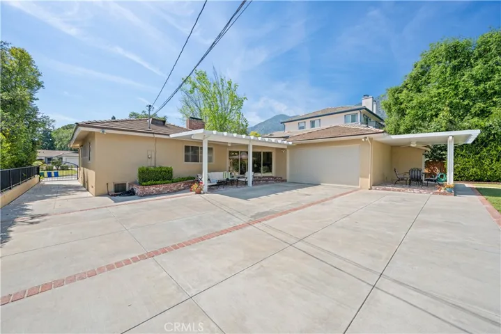 1824 Oakwood Avenue, Arcadia, California 91006