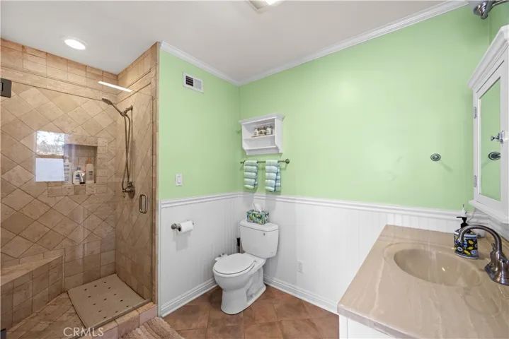 En-suite Bathroom