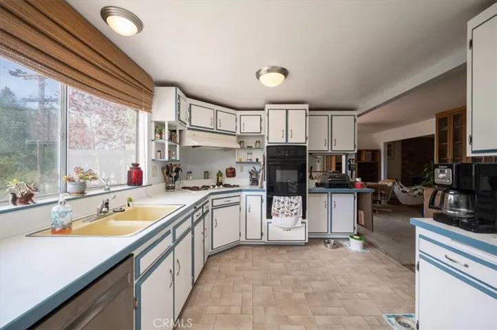 636 Cuesta Drive, San Luis Obispo, California 93405