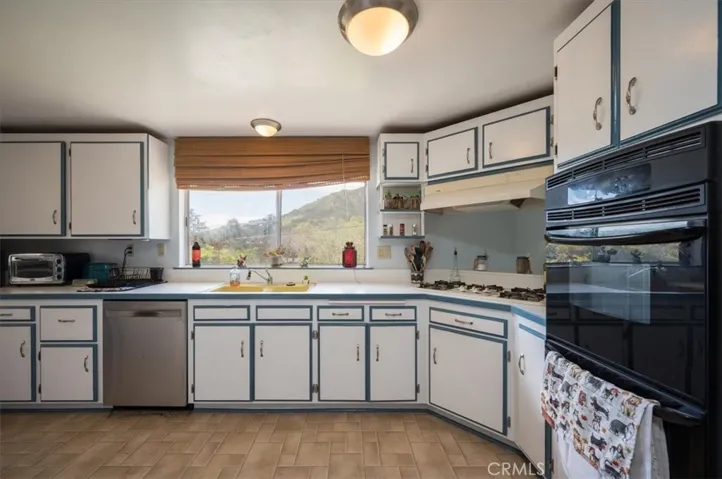 636 Cuesta Drive, San Luis Obispo, California 93405
