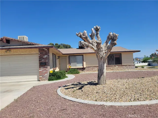 445 Fenmore Drive, Barstow, California 92311