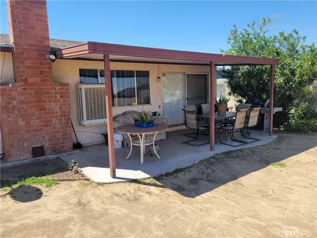 445 Fenmore Drive, Barstow, California 92311