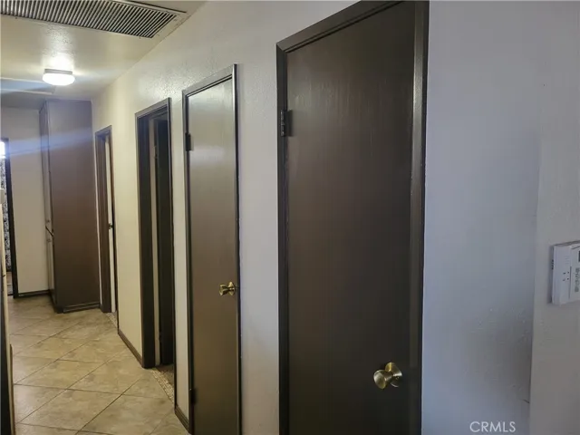 445 Fenmore Drive, Barstow, California 92311