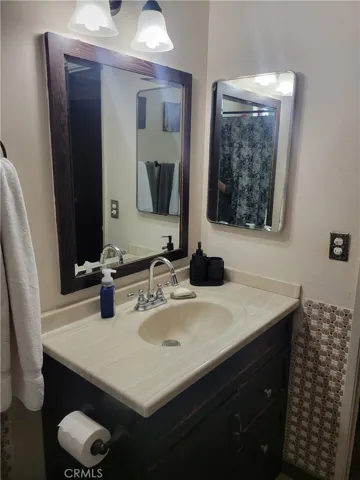 445 Fenmore Drive, Barstow, California 92311
