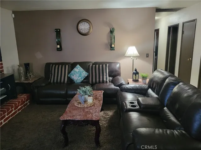 445 Fenmore Drive, Barstow, California 92311