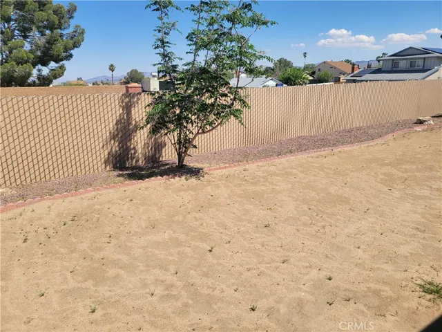 445 Fenmore Drive, Barstow, California 92311