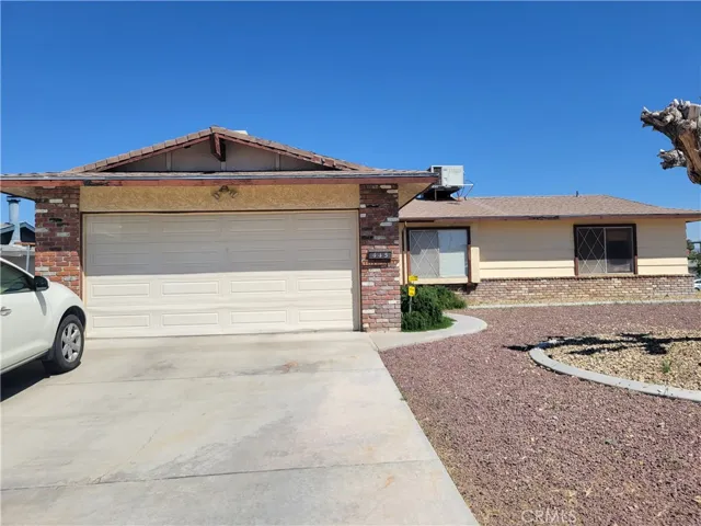 445 Fenmore Drive, Barstow, California 92311
