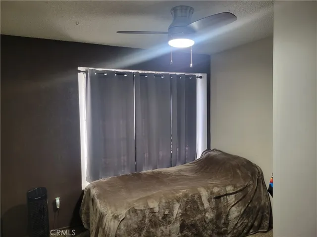 445 Fenmore Drive, Barstow, California 92311